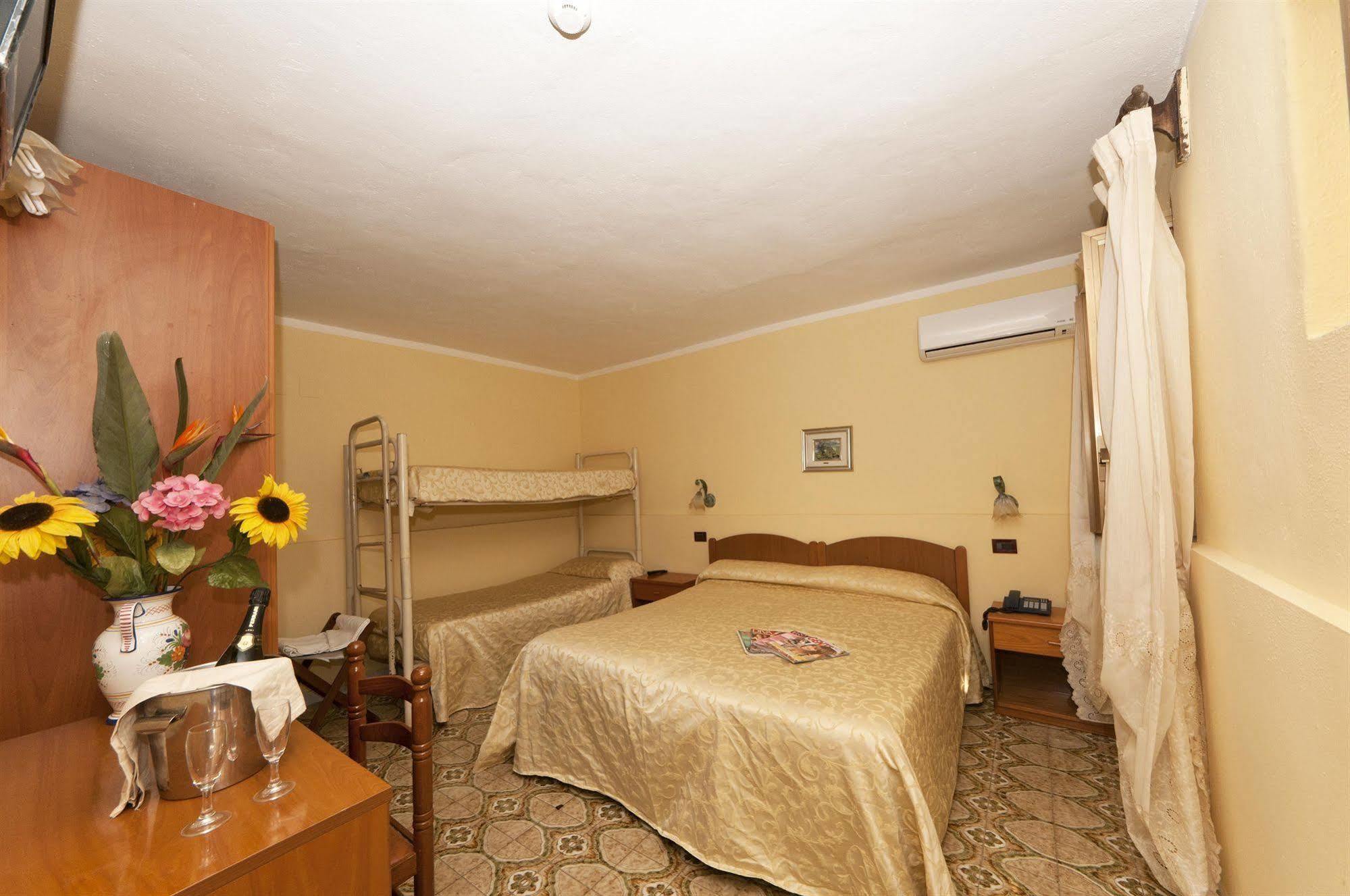Hotel Villa Franca Forio di Ischia Buitenkant foto